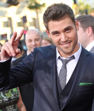 Ryan Guzman_8