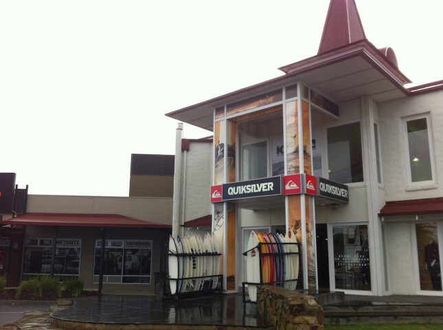 australie-great-ocean-road-torquay-surf-city-plaza-quicksilver