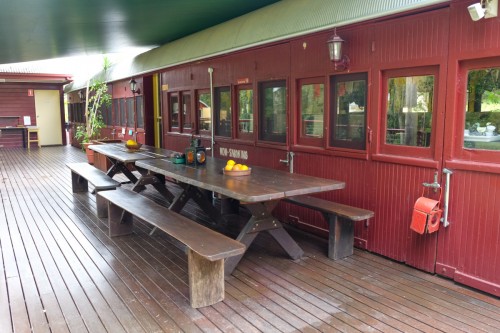 australie-queensland-glass-house-mountains-ecolodge-wagon-restaurant